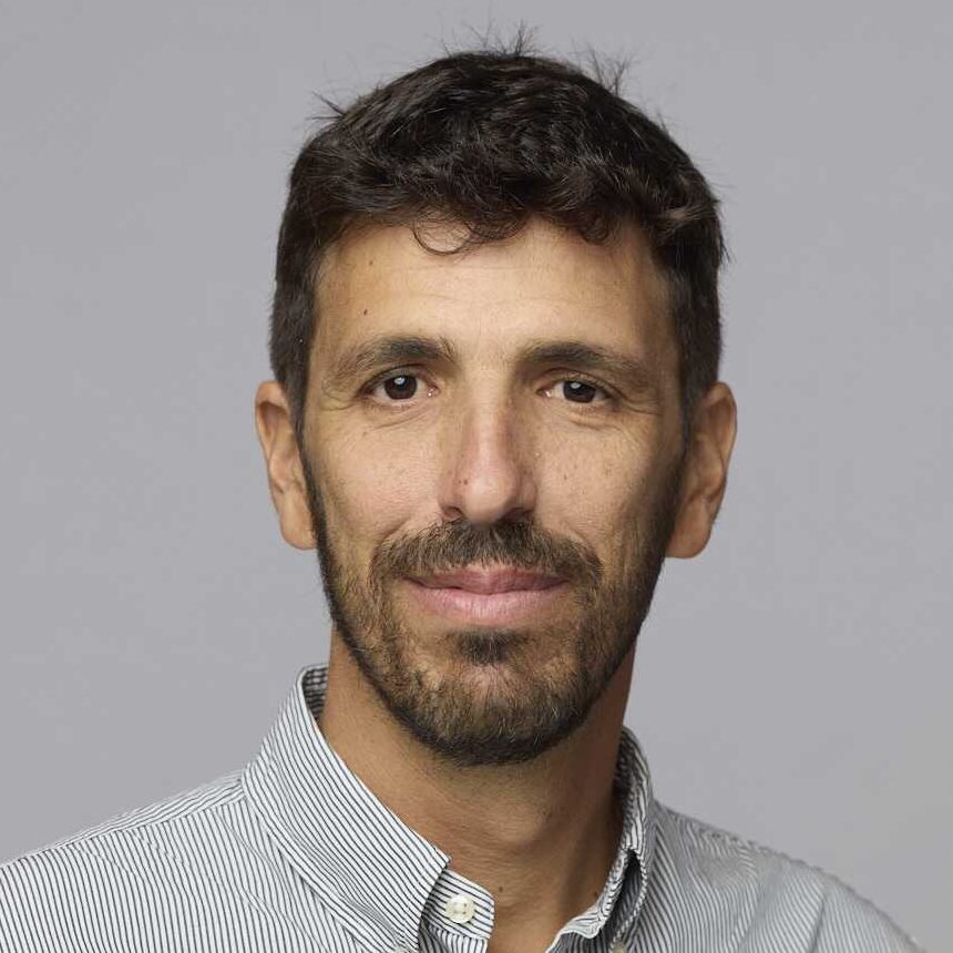 Ron Yariv